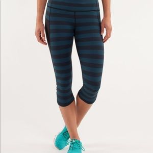 Size 6 lululemon crop